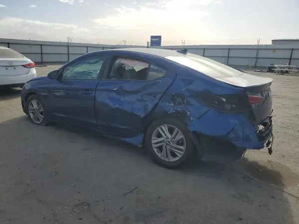 5NPD84LF4KH423932 2019 HYUNDAI ELANTRA - Image 2