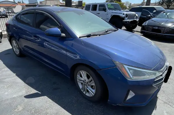 5NPD84LF4KH424515 2019 HYUNDAI ELANTRA - Image 1