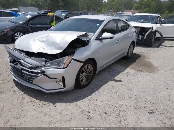 5NPD84LF4KH425132 2019 HYUNDAI ELANTRA - Image 2