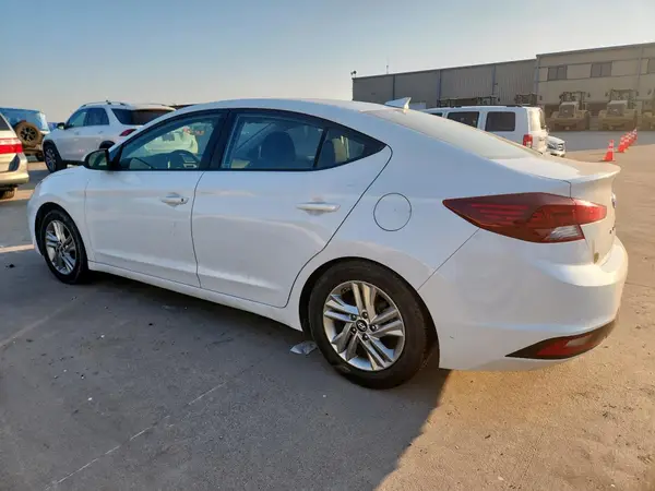 5NPD84LF4KH430623 2019 HYUNDAI ELANTRA - Image 2
