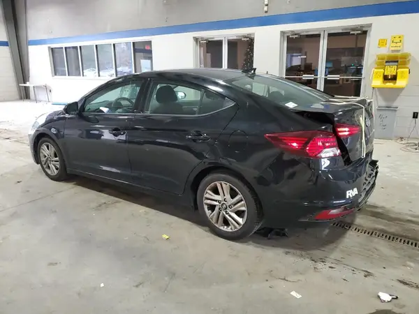 5NPD84LF4KH431951 2019 HYUNDAI ELANTRA - Image 2