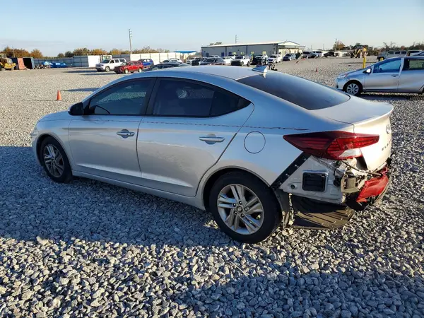 5NPD84LF4KH448913 2019 HYUNDAI ELANTRA - Image 2
