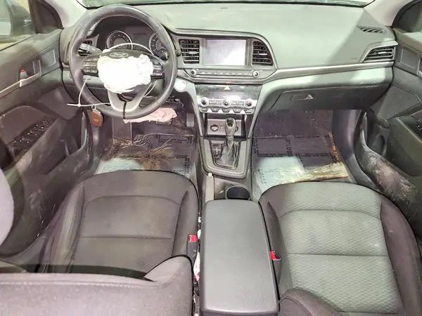 5NPD84LF4KH449995 2019 HYUNDAI ELANTRA - Image 8