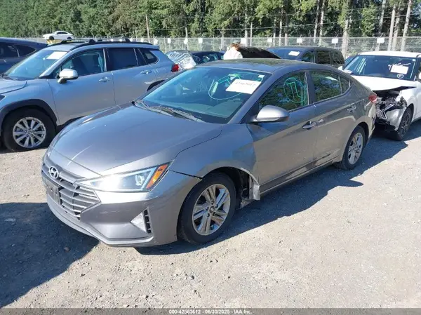 5NPD84LF4KH450189 2019 HYUNDAI ELANTRA - Image 2
