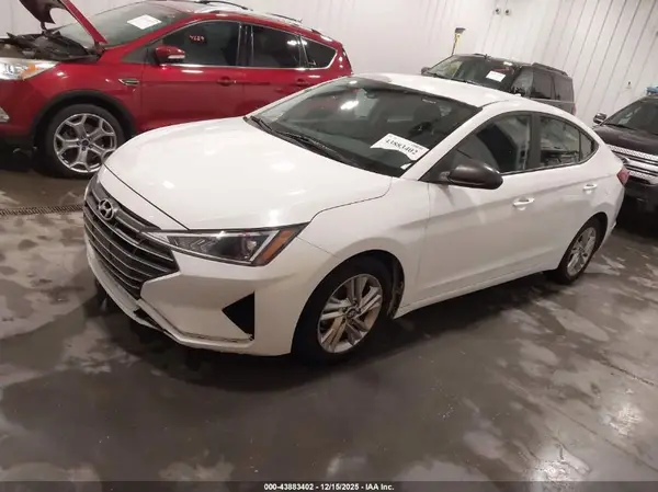 5NPD84LF4KH453495 2019 HYUNDAI ELANTRA - Image 2