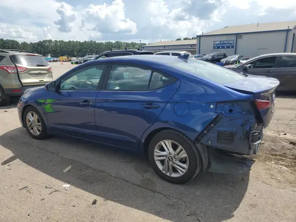 5NPD84LF4KH453867 2019 HYUNDAI ELANTRA - Image 2
