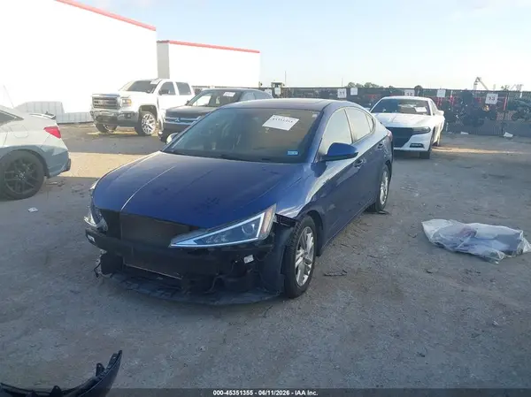 5NPD84LF4KH453884 2019 HYUNDAI ELANTRA - Image 2