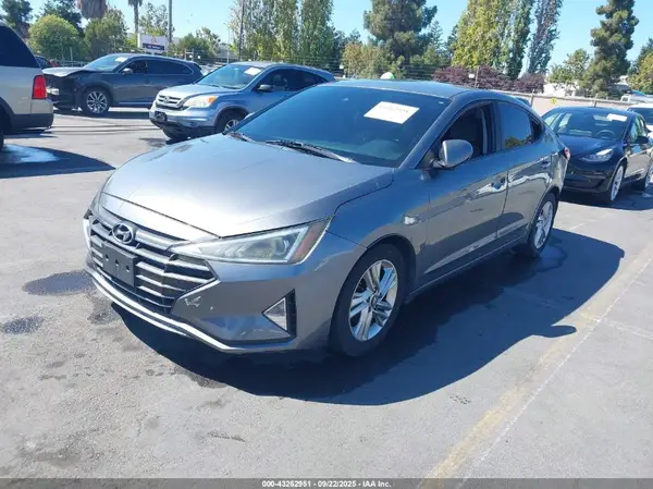 5NPD84LF4KH454906 2019 HYUNDAI ELANTRA - Image 2