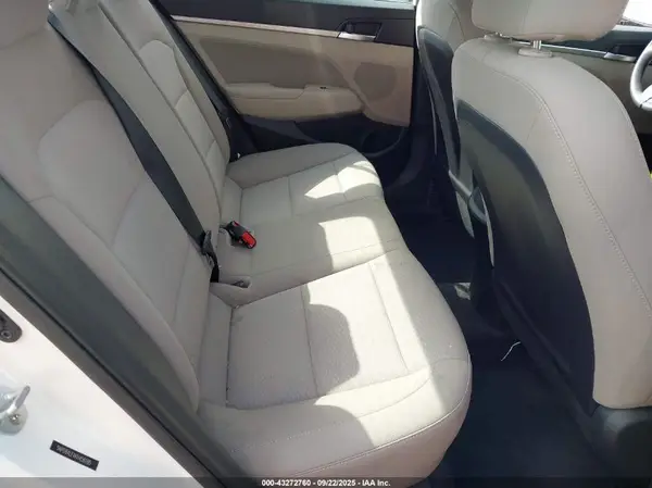 5NPD84LF4KH456185 2019 HYUNDAI ELANTRA - Image 8