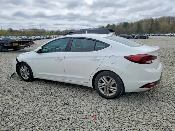 5NPD84LF4KH458566 2019 HYUNDAI ELANTRA - Image 2