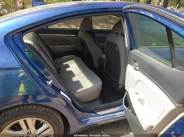 5NPD84LF4KH458812 2019 HYUNDAI ELANTRA - Image 8