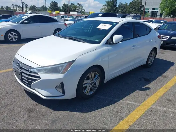 5NPD84LF4KH462424 2019 HYUNDAI ELANTRA - Image 2