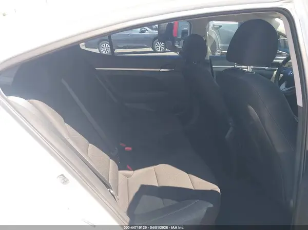 5NPD84LF4KH462424 2019 HYUNDAI ELANTRA - Image 8