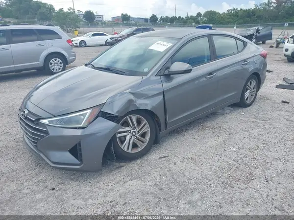 5NPD84LF4KH465372 2019 HYUNDAI ELANTRA - Image 2