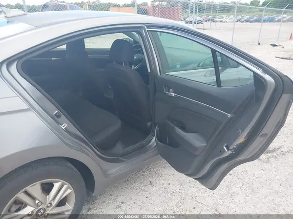 5NPD84LF4KH465372 2019 HYUNDAI ELANTRA - Image 8