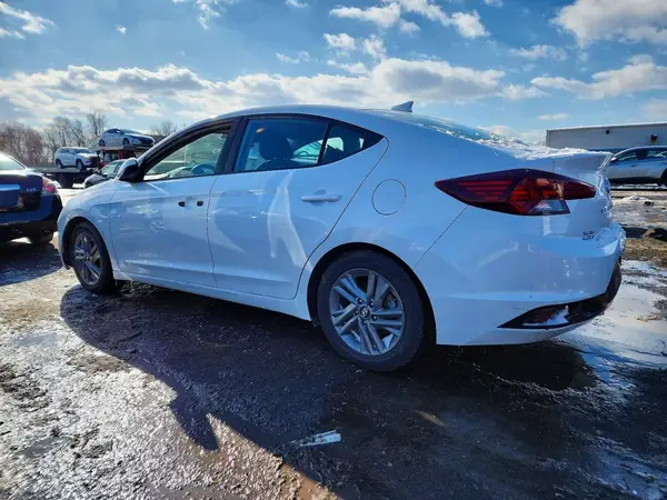 5NPD84LF4KH466361 2019 HYUNDAI ELANTRA - Image 2