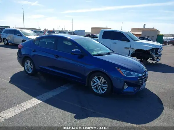 5NPD84LF4KH469616 2019 HYUNDAI ELANTRA - Image 1