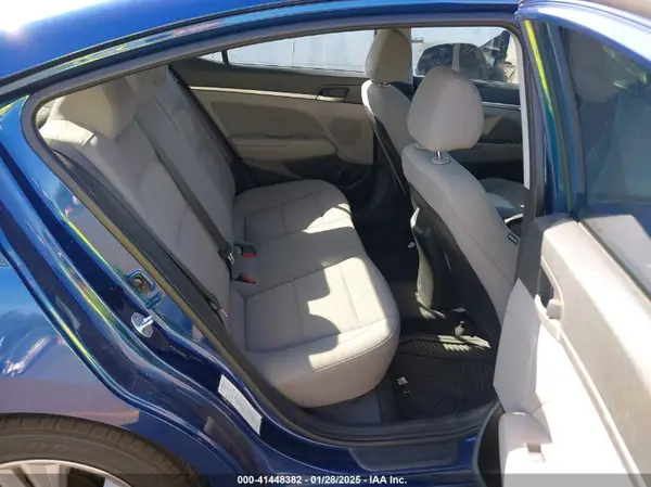 5NPD84LF4KH469616 2019 HYUNDAI ELANTRA - Image 8