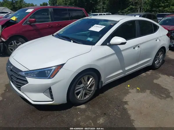 5NPD84LF4KH475223 2019 HYUNDAI ELANTRA - Image 2