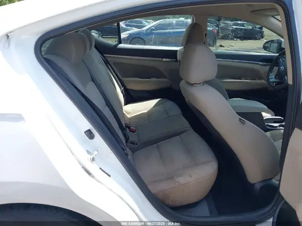 5NPD84LF4KH475223 2019 HYUNDAI ELANTRA - Image 8
