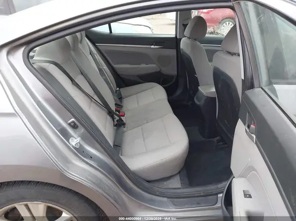 5NPD84LF4KH475383 2019 HYUNDAI ELANTRA - Image 8