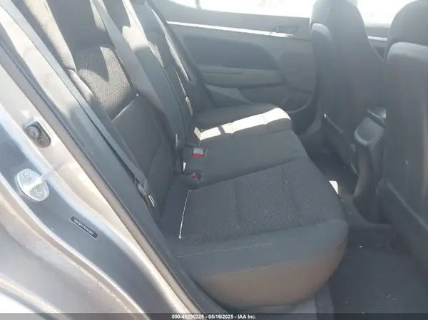 5NPD84LF4KH476002 2019 HYUNDAI ELANTRA - Image 8