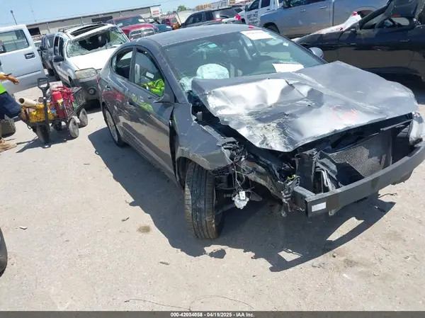 5NPD84LF4KH476565 2019 HYUNDAI ELANTRA - Image 1