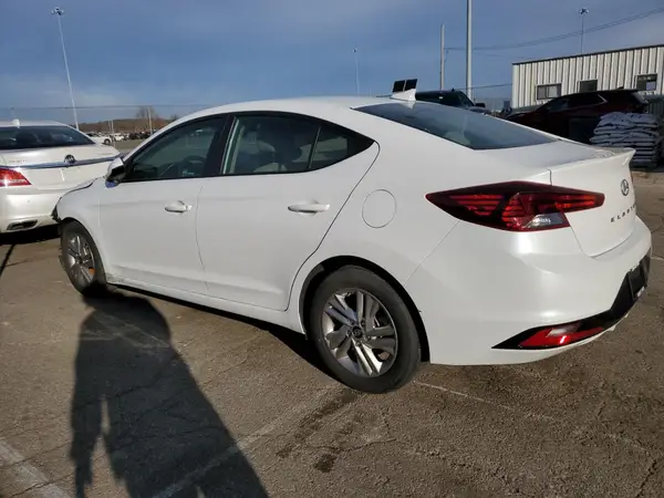 5NPD84LF4KH477215 2019 HYUNDAI ELANTRA - Image 2