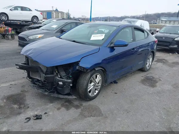 5NPD84LF4KH477621 2019 HYUNDAI ELANTRA - Image 2