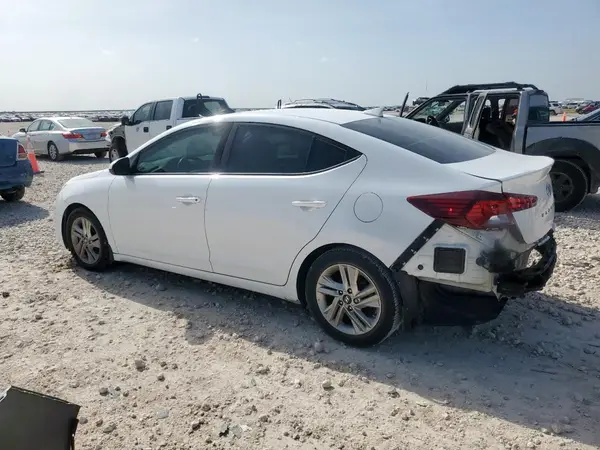 5NPD84LF4KH478767 2019 HYUNDAI ELANTRA - Image 2