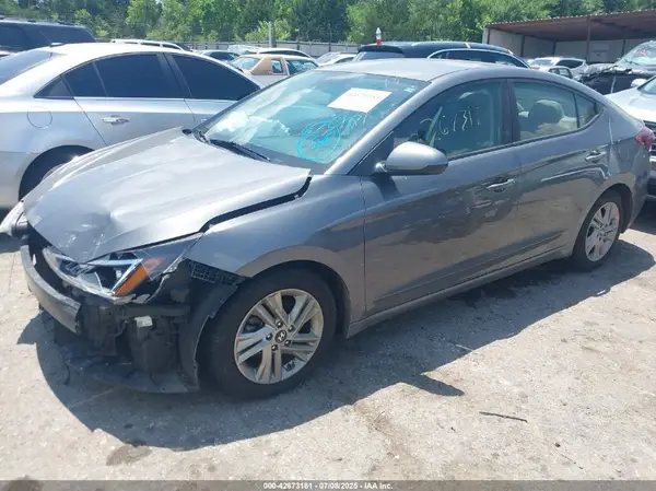 5NPD84LF4KH481832 2019 HYUNDAI ELANTRA - Image 2
