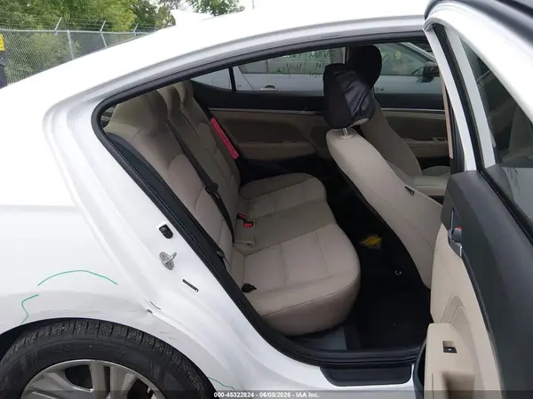 5NPD84LF4KH481877 2019 HYUNDAI ELANTRA - Image 8