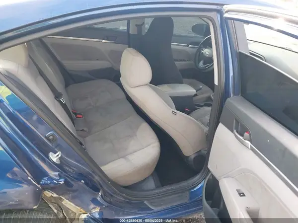 5NPD84LF4KH485041 2019 HYUNDAI ELANTRA - Image 8