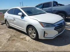 5NPD84LF4KH485217 2019 HYUNDAI ELANTRA