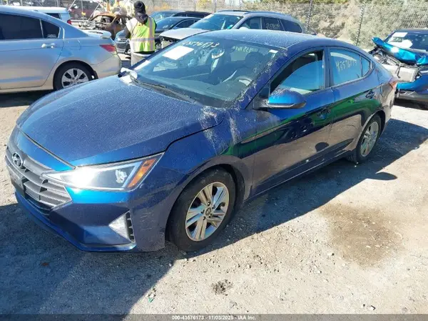 5NPD84LF4KH486013 2019 HYUNDAI ELANTRA - Image 2