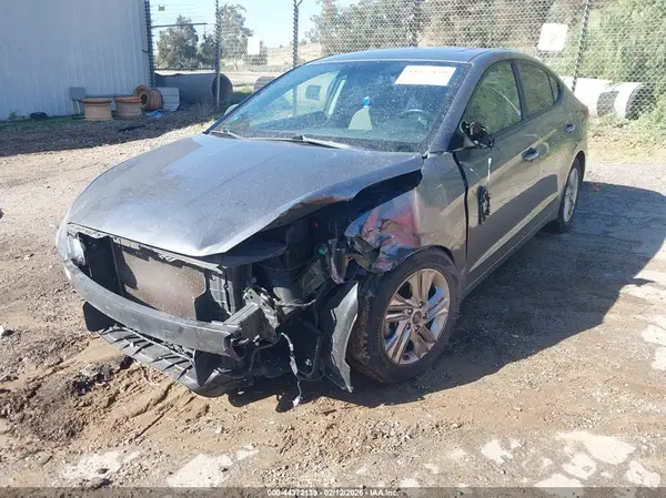5NPD84LF4KH497075 2019 HYUNDAI ELANTRA - Image 2