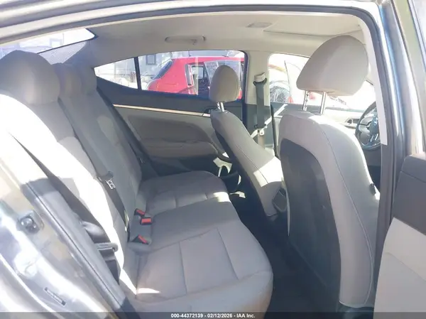 5NPD84LF4KH497075 2019 HYUNDAI ELANTRA - Image 8