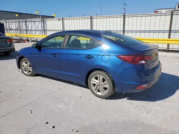 5NPD84LF4KH497626 2019 HYUNDAI ELANTRA - Image 2