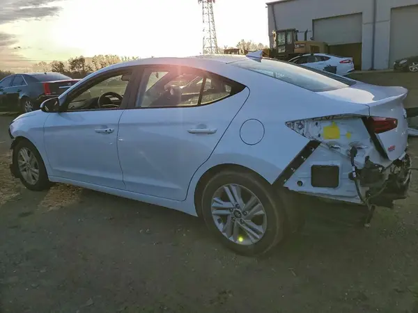 5NPD84LF4LH542758 2020 HYUNDAI ELANTRA - Image 2