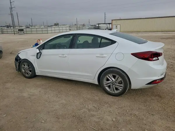 5NPD84LF4LH551864 2020 HYUNDAI ELANTRA - Image 2