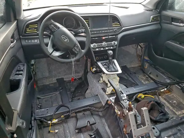 5NPD84LF4LH557325 2020 HYUNDAI ELANTRA - Image 8