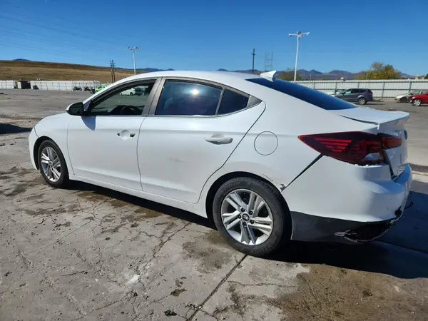 5NPD84LF4LH557485 2020 HYUNDAI ELANTRA - Image 2