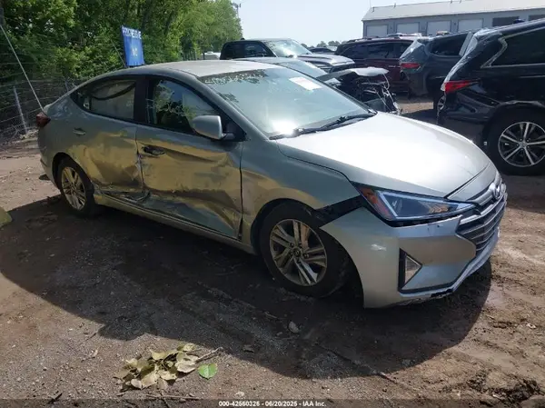 5NPD84LF4LH565795 2020 HYUNDAI ELANTRA - Image 1
