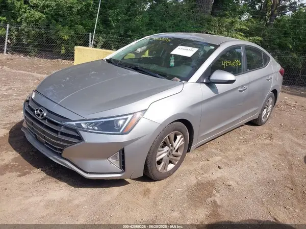 5NPD84LF4LH565795 2020 HYUNDAI ELANTRA - Image 2