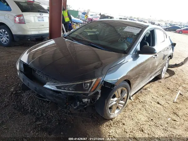5NPD84LF4LH566350 2020 HYUNDAI ELANTRA - Image 2