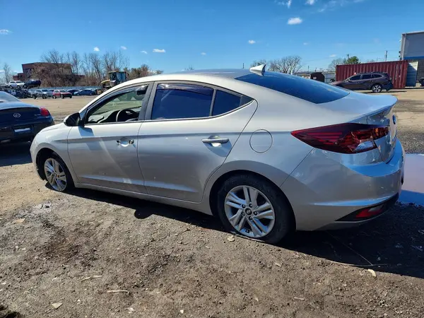 5NPD84LF4LH568969 2020 HYUNDAI ELANTRA - Image 2