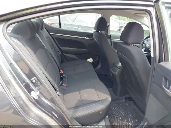 5NPD84LF4LH569278 2020 HYUNDAI ELANTRA - Image 8