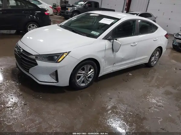 5NPD84LF4LH569913 2020 HYUNDAI ELANTRA - Image 2