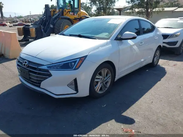 5NPD84LF4LH588705 2020 HYUNDAI ELANTRA - Image 2
