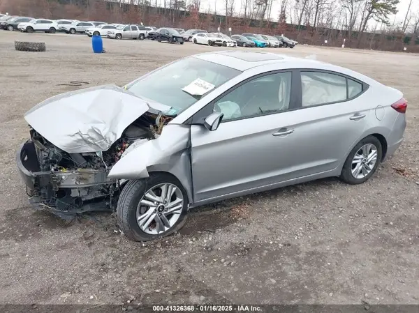 5NPD84LF4LH615983 2020 HYUNDAI ELANTRA - Image 2
